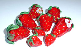 Erdbeeren als Glasperlen