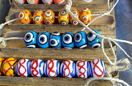 Glasperlensets Eine Reihe von Glasperlensets